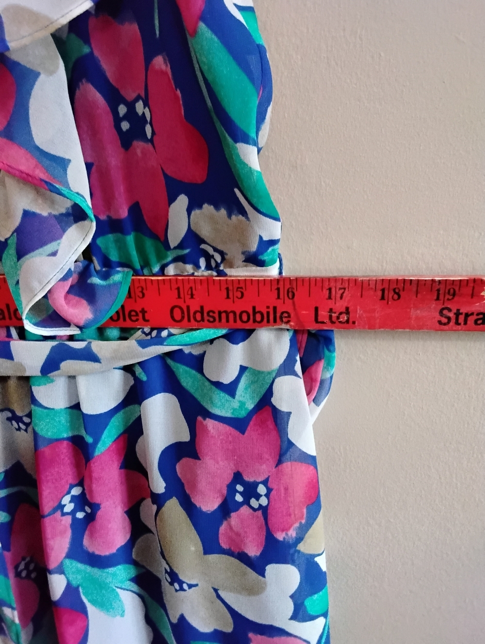 Calvin Klein Blue Floral Flutter Sleeve Dress with Tie Waist – Size 12 EUC - Picture 16 of 16